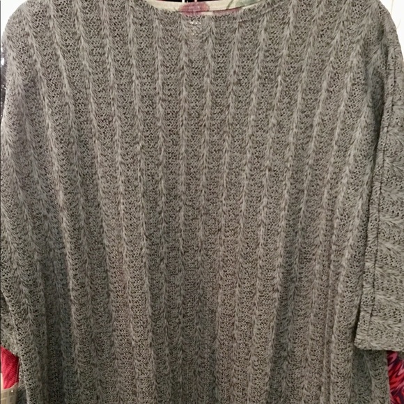 LuLaRoe Lindsay paired with a Perfect T. - Picture 7 of 7